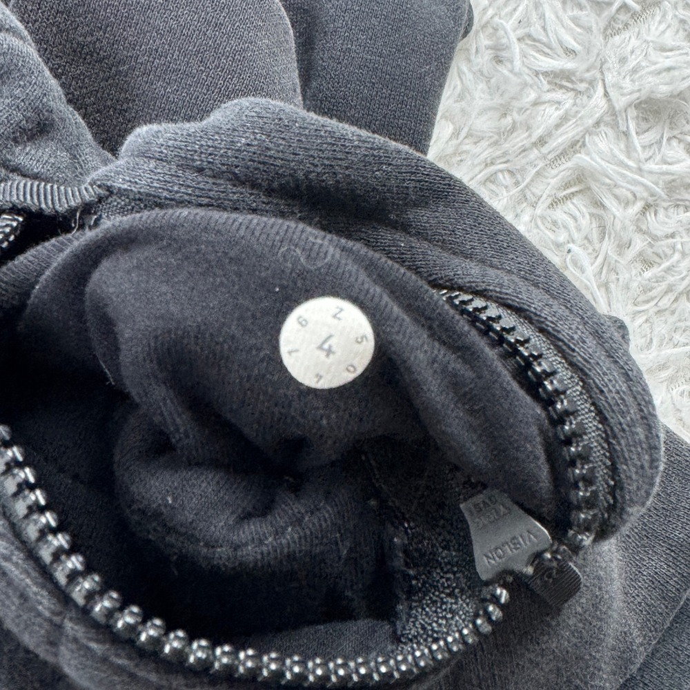Lululemon Sweater Womens 4 Black Fleece Be True Hoodie Sweatshirt Full Zip - Picture 5 of 10